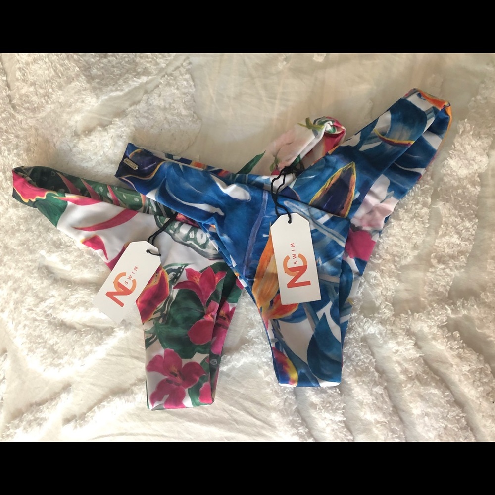 Tropical print swim bottoms